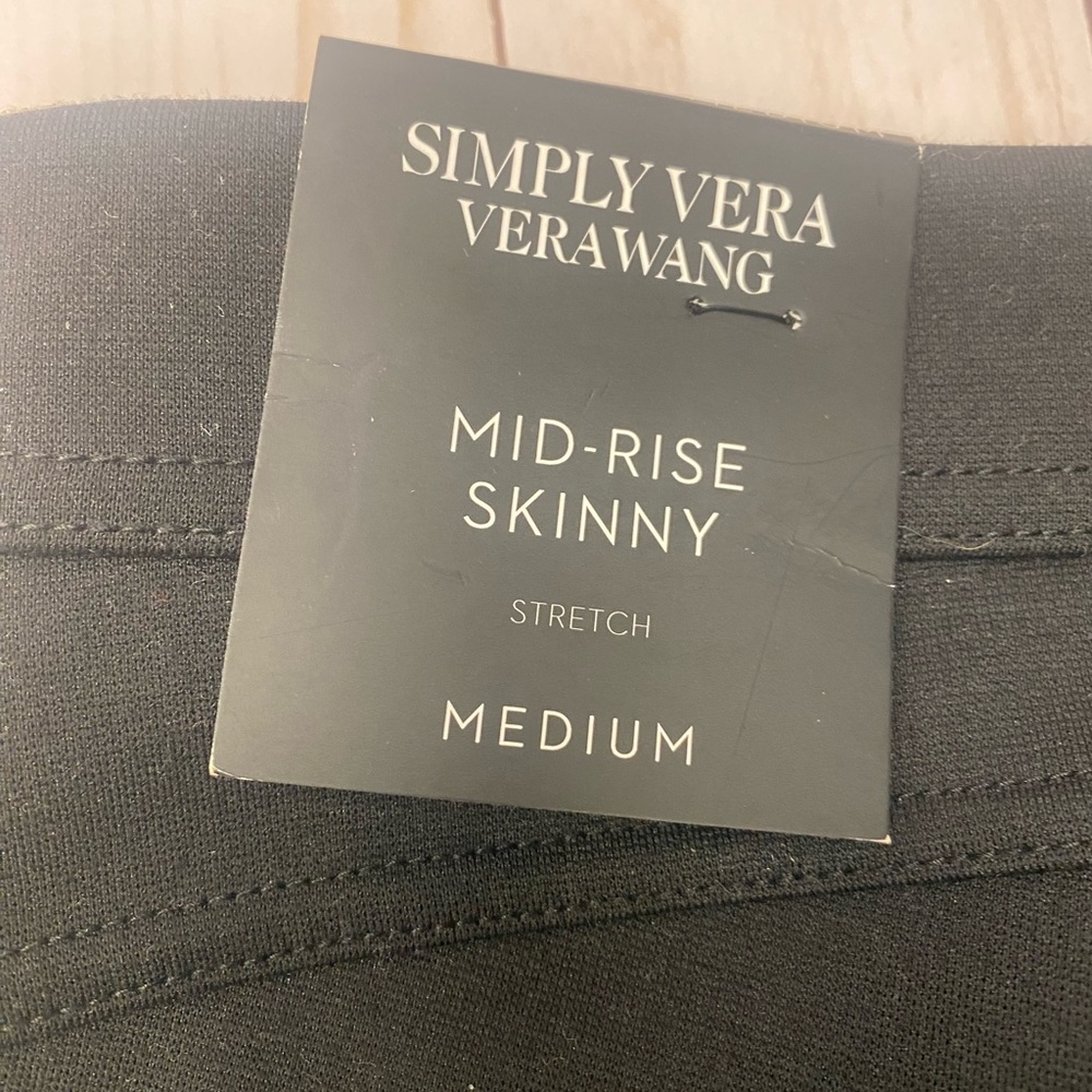Simply Vera Vera Wang Mid Rise straight Leg Ponte Pant size medium NWT - Picture 5 of 8